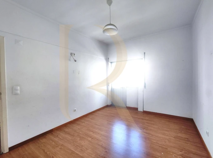 Apartamento T2 para Venda em Amora Foto 20
