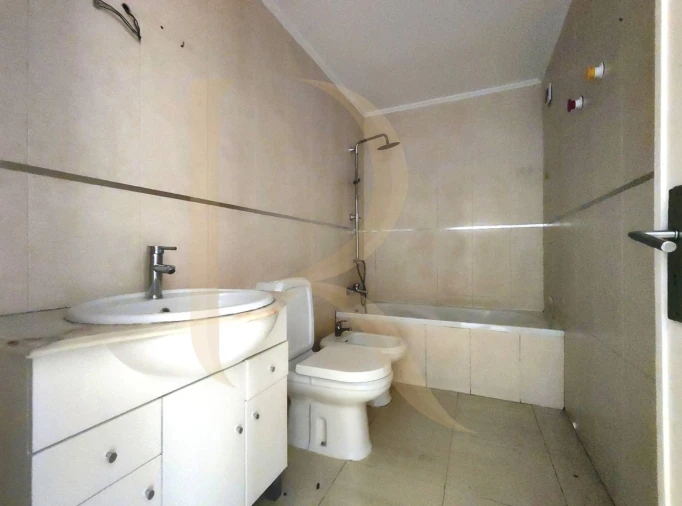 Apartamento T2 para Venda em Amora Foto 24