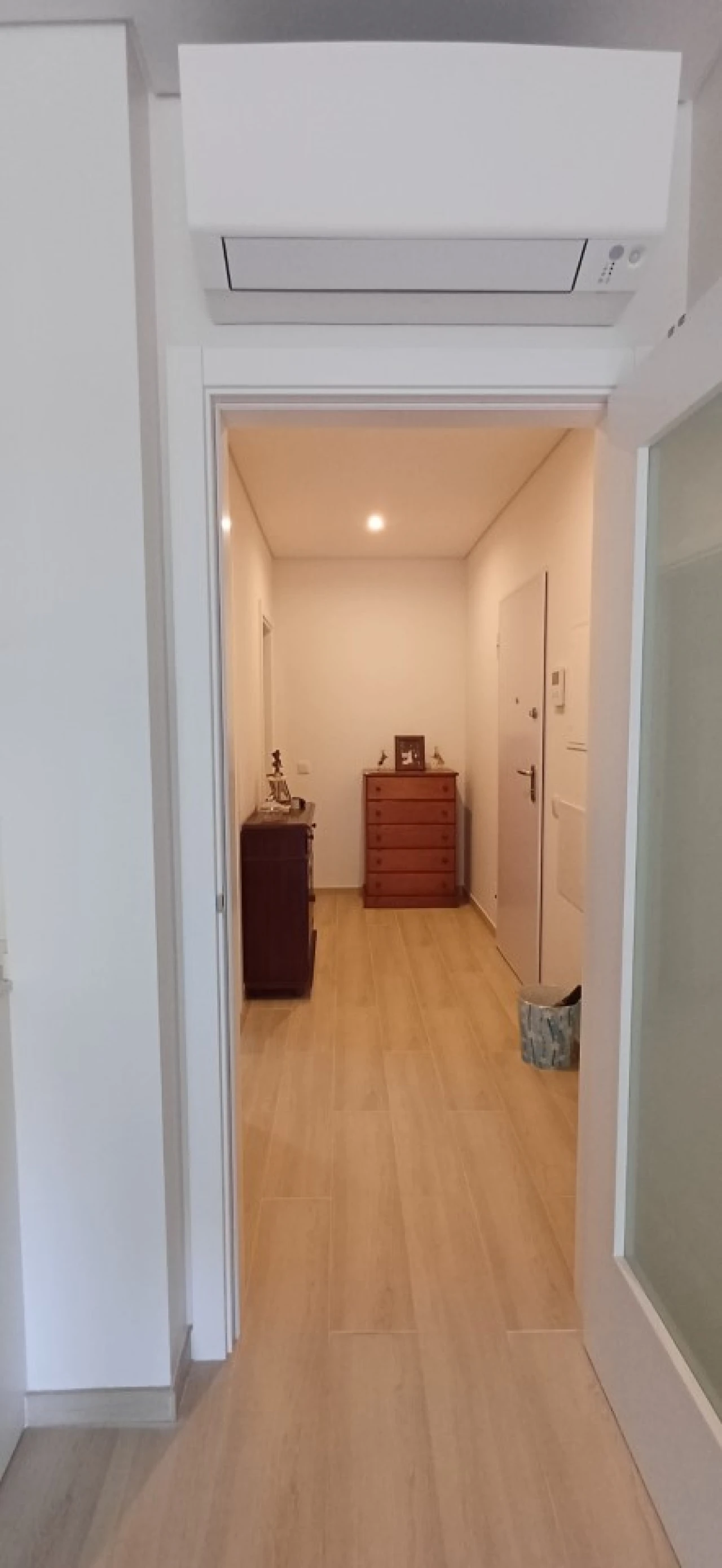 Apartamento T1 para Venda em Sé e São Lourenço Foto 17