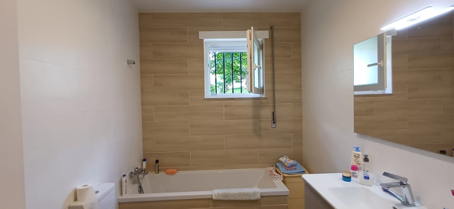 Apartamento T1 para Venda em Sé e São Lourenço Foto 22