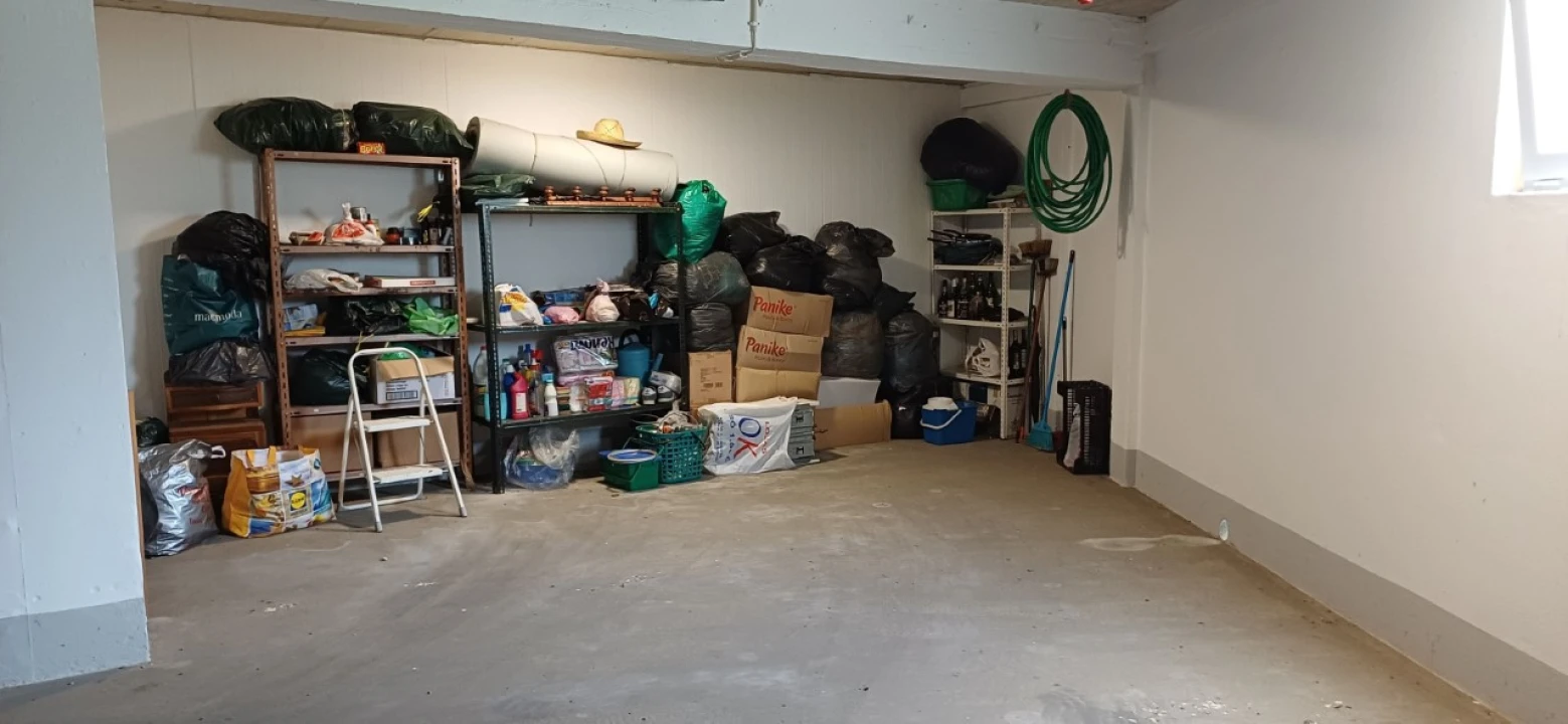 Apartamento T1 para Venda em Sé e São Lourenço Foto 32