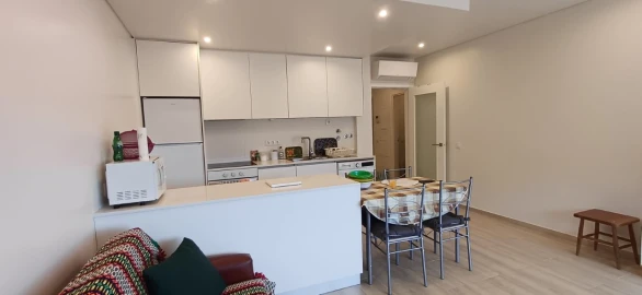 Apartamento T1 para Venda em Sé e São Lourenço