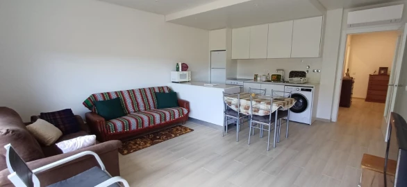 Apartamento T1 para Venda em Sé e São Lourenço