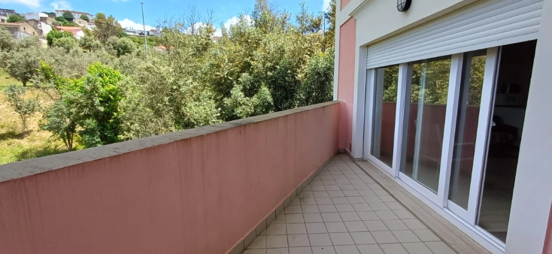 Apartamento T1 para Venda em Sé e São Lourenço Foto 10