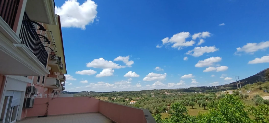Apartamento T1 para Venda em Sé e São Lourenço Foto 12