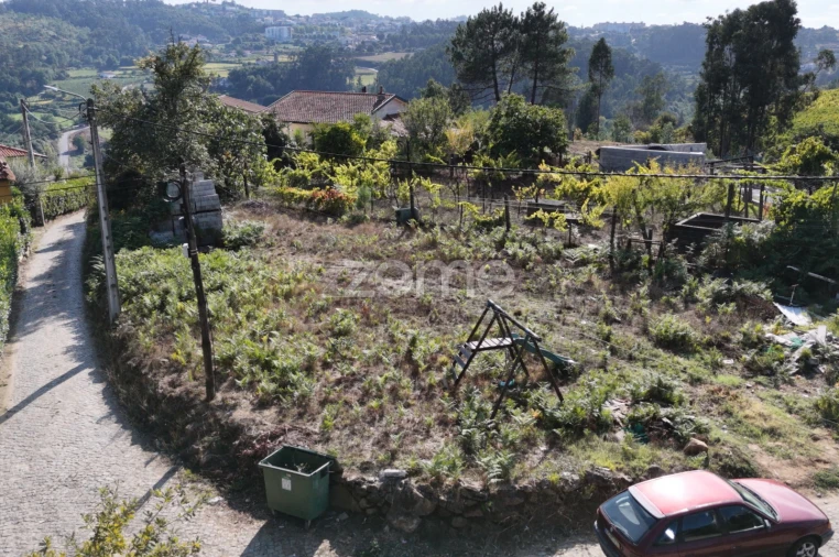 Terreno para Venda em Vila Cova da Lixa e Borba de Godim Foto 3