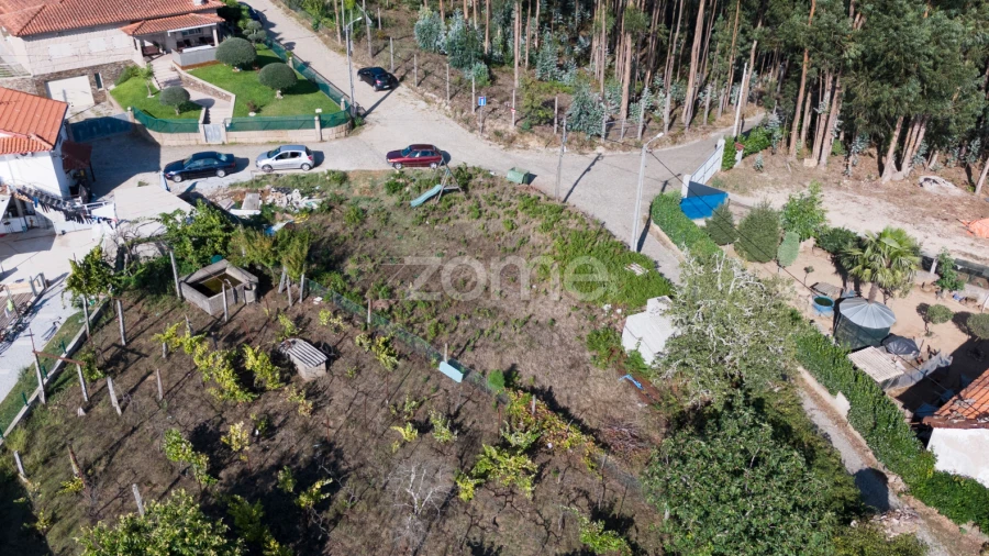 Terreno para Venda em Vila Cova da Lixa e Borba de Godim