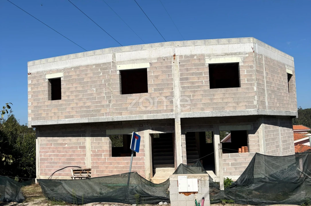 Moradia T3 para Venda em Eja Foto 15