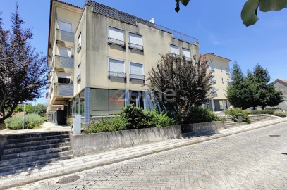 Apartamento T2 para Venda em Nelas