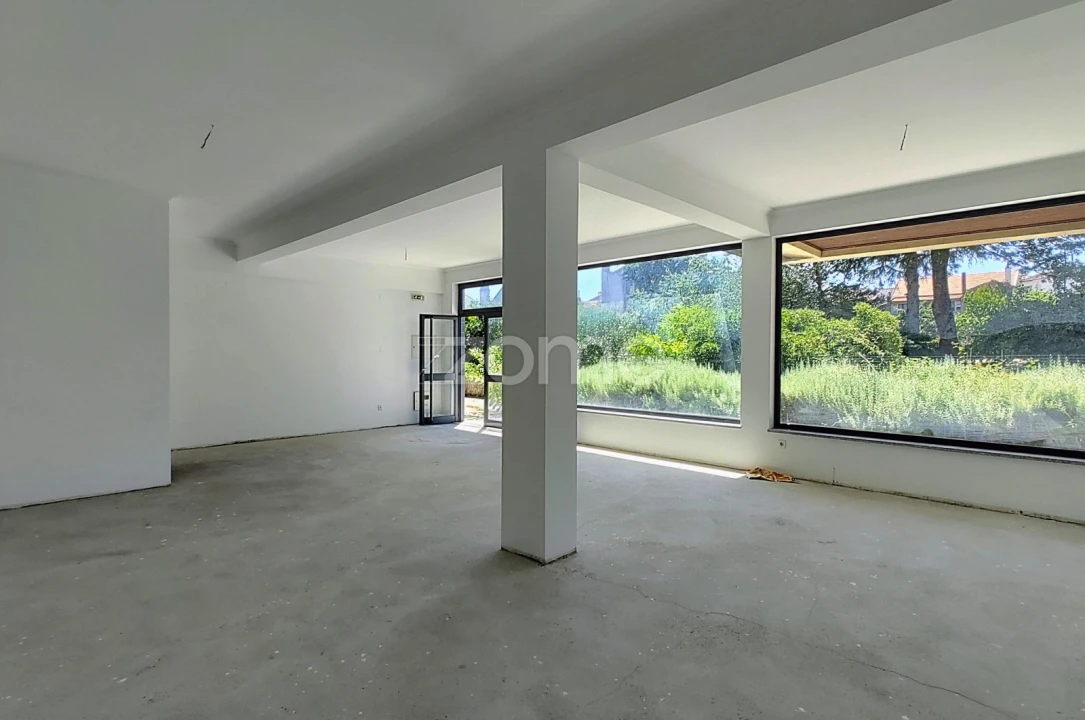 Apartamento T2 para Venda em Nelas Foto 6