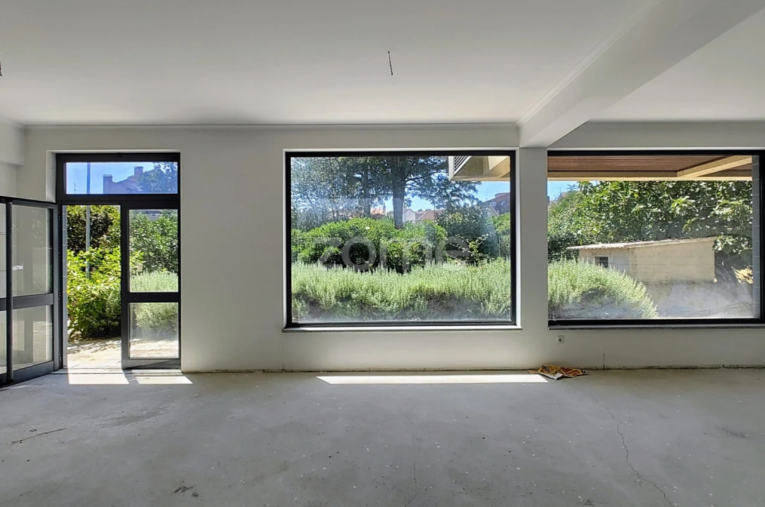 Apartamento T2 para Venda em Nelas Foto 7