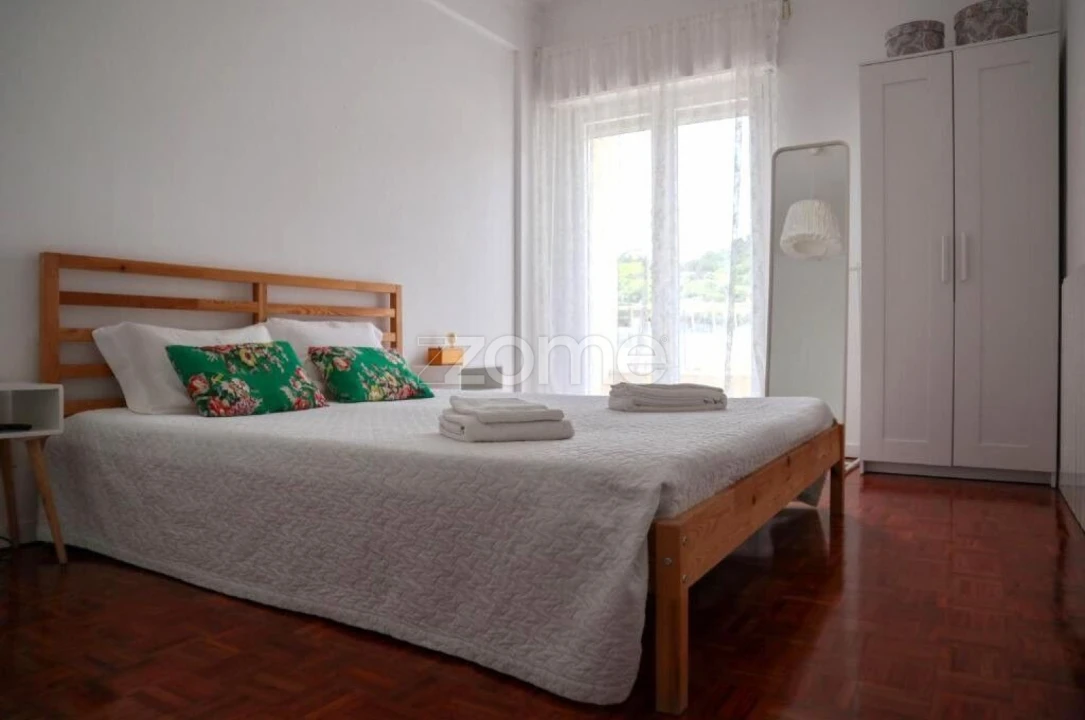 Apartamento T2 para Arrendamento em Santa Maria e São Miguel, São Martinho, São Pedro Penaferrim Foto 9