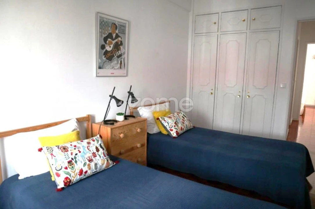 Apartamento T2 para Arrendamento em Santa Maria e São Miguel, São Martinho, São Pedro Penaferrim Foto 8