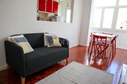 Apartamento T2 para Arrendamento em Santa Maria e São Miguel, São Martinho, São Pedro Penaferrim