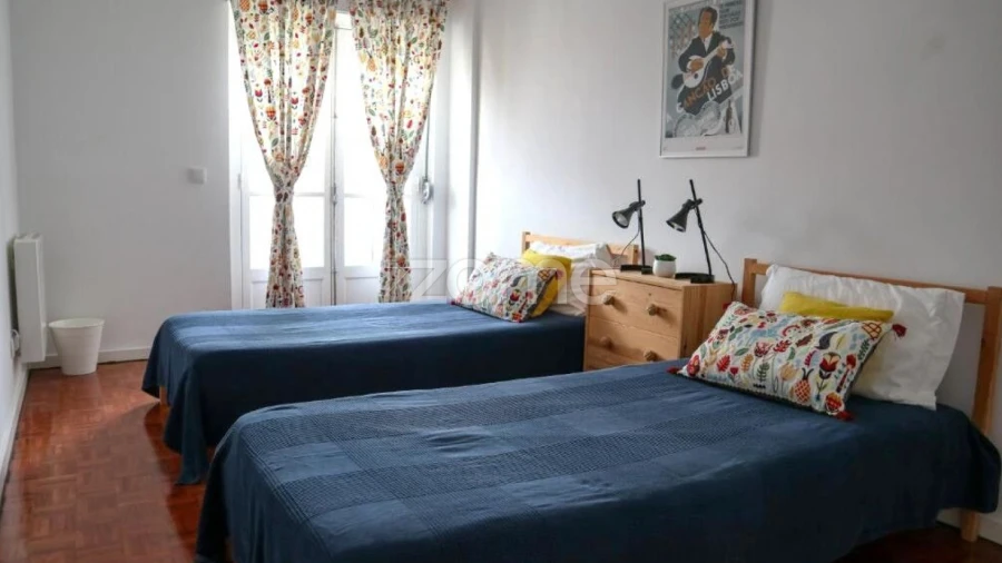 Apartamento T2 para Arrendamento em Santa Maria e São Miguel, São Martinho, São Pedro Penaferrim
