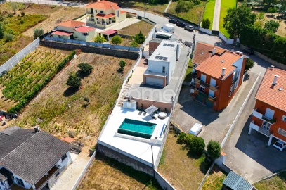 Moradia T5 para Venda em Taveiro, Ameal e Arzila