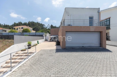 Moradia T5 para Venda em Taveiro, Ameal e Arzila