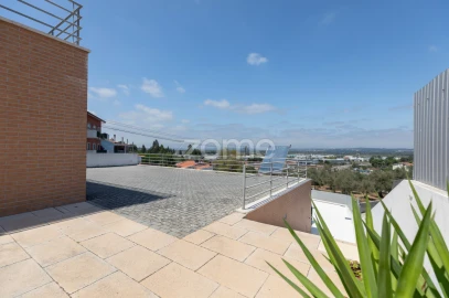 Moradia T5 para Venda em Taveiro, Ameal e Arzila
