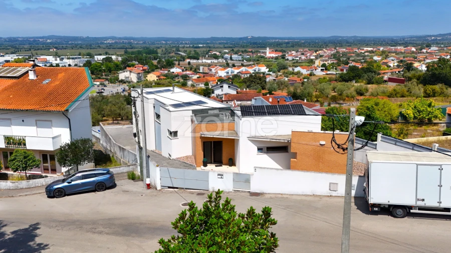 Moradia T5 para Venda em Taveiro, Ameal e Arzila