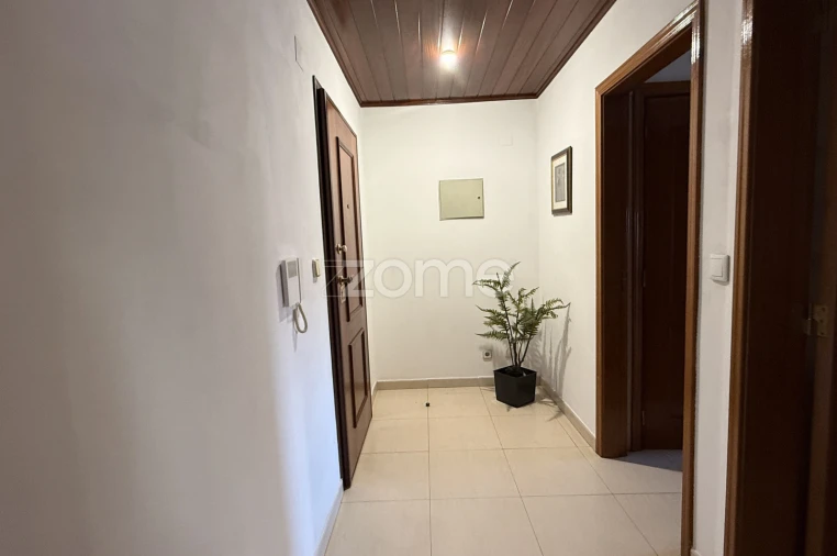 Apartamento T2 para Arrendamento em Cacém e São Marcos Foto 2