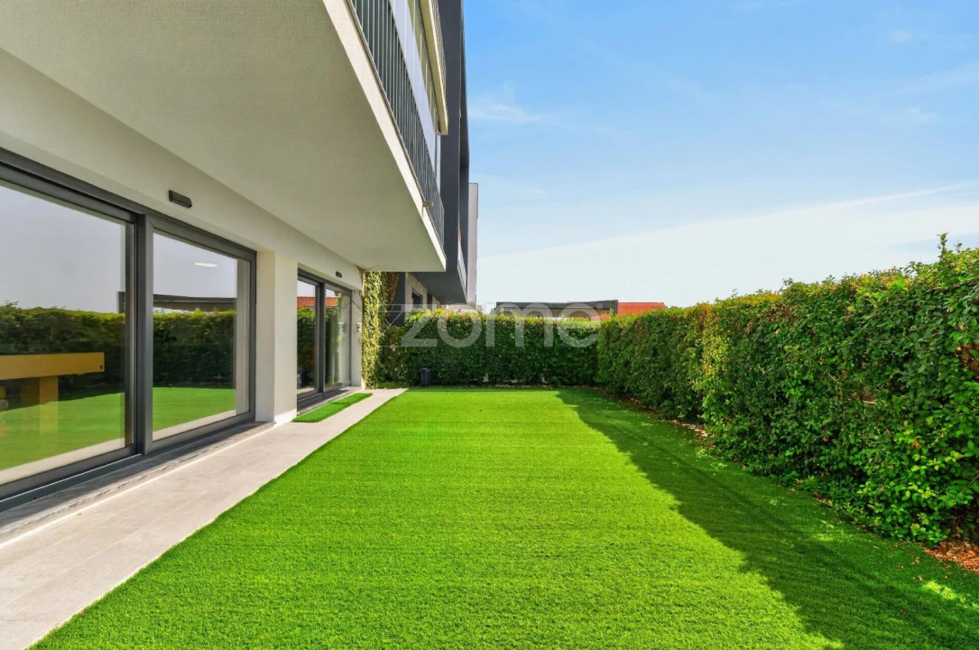 Moradia T4 para Venda em Pontinha e Famões Foto 4