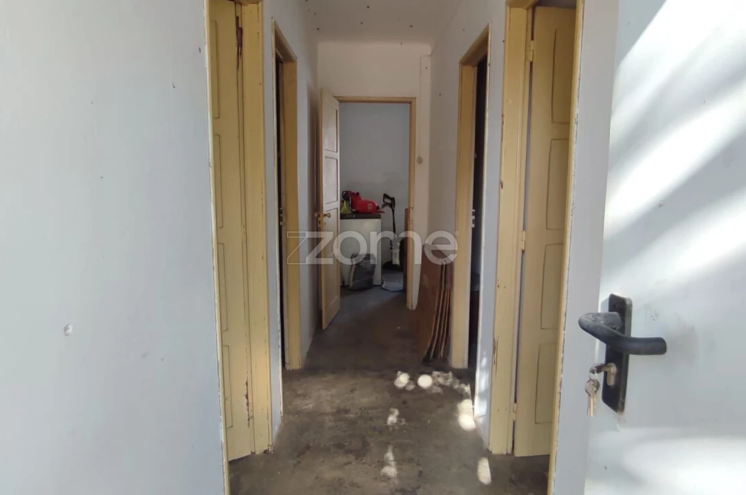 Quinta T4 para Venda em Santa Maria do Castelo e Santiago e Santa Susana Foto 18