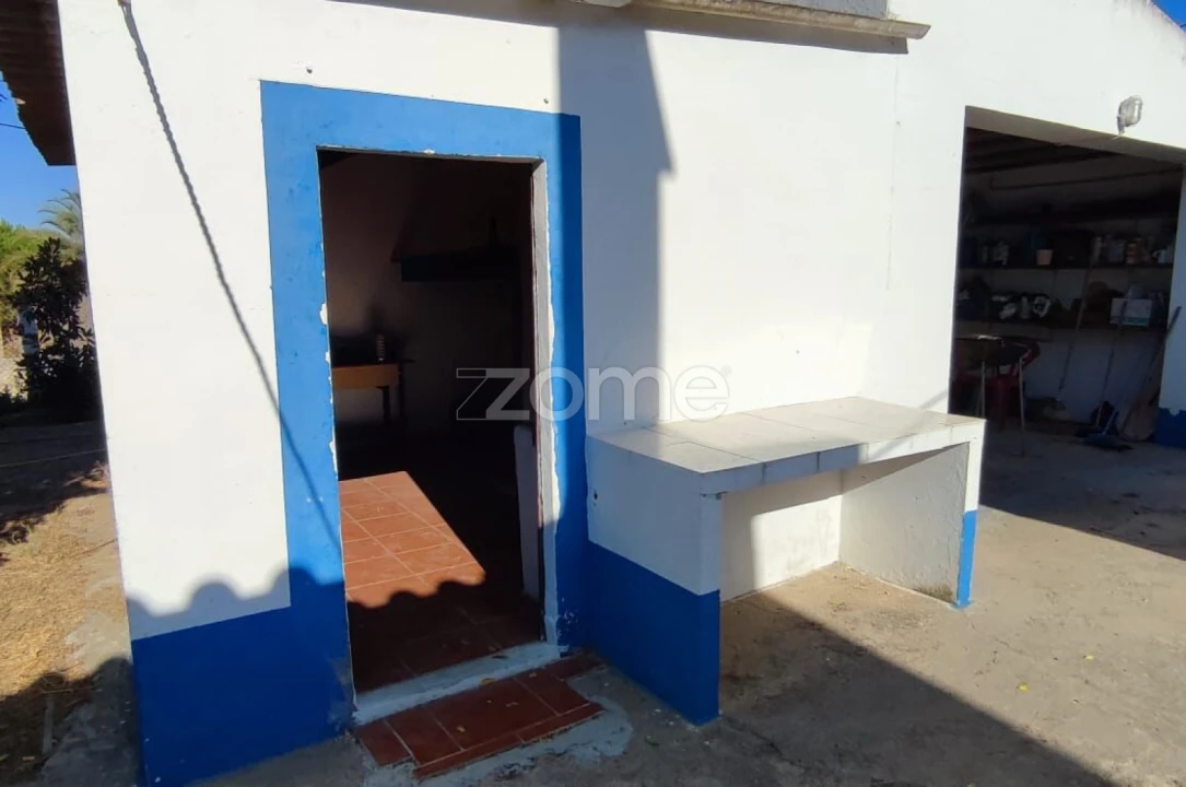 Quinta T4 para Venda em Santa Maria do Castelo e Santiago e Santa Susana Foto 11
