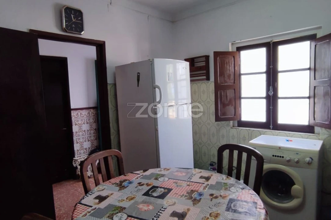 Quinta T4 para Venda em Santa Maria do Castelo e Santiago e Santa Susana Foto 6