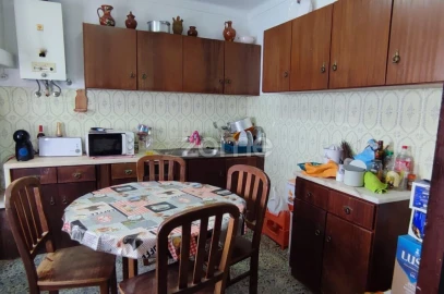 Quinta T4 para Venda em Santa Maria do Castelo e Santiago e Santa Susana