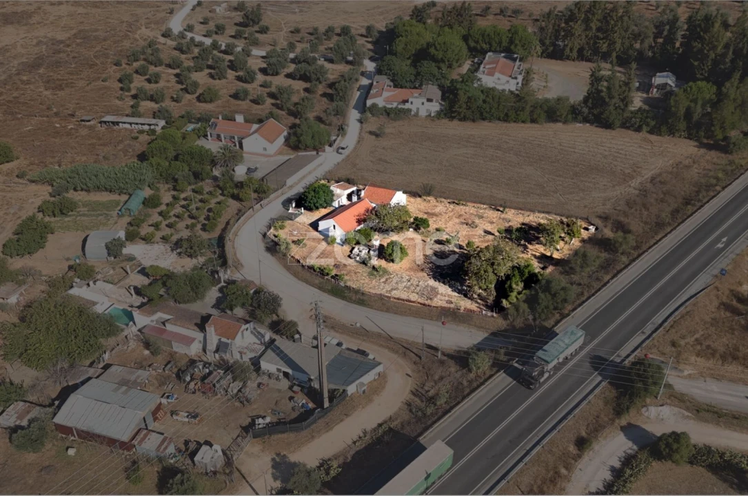 Quinta T4 para Venda em Santa Maria do Castelo e Santiago e Santa Susana Foto 25