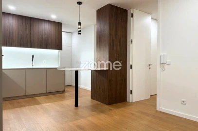 Apartamento T2 para Arrendamento em São Vicente (Braga)