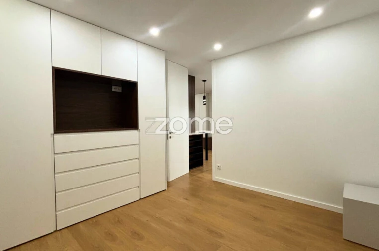 Apartamento T2 para Arrendamento em São Vicente (Braga) Foto 11