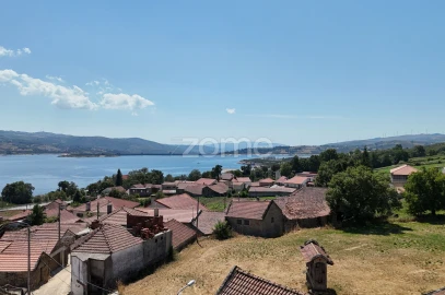 Moradia T1 para Venda em Viade de Baixo e Fervidelas