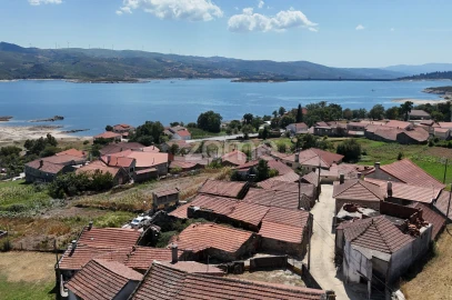 Moradia T1 para Venda em Viade de Baixo e Fervidelas
