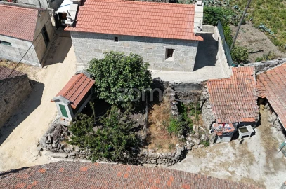 Moradia T1 para Venda em Viade de Baixo e Fervidelas