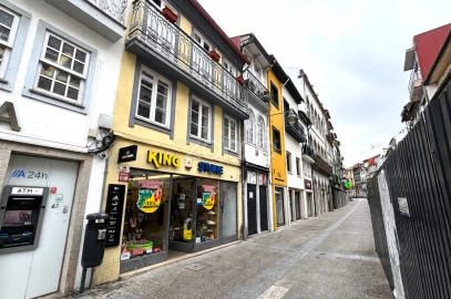 Negócio para Trespasse em Braga (São José de São Lázaro e São João do Souto)