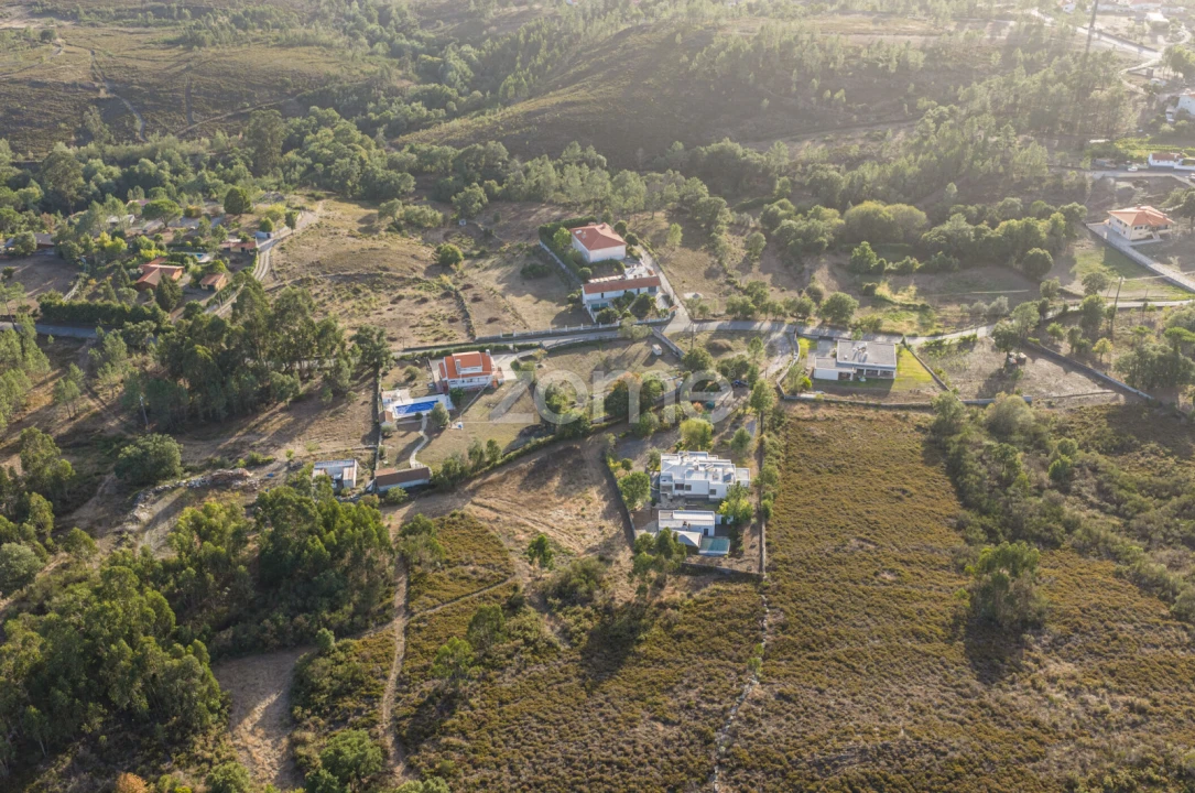 Terreno para Venda em Aguiar de Sousa Foto 6