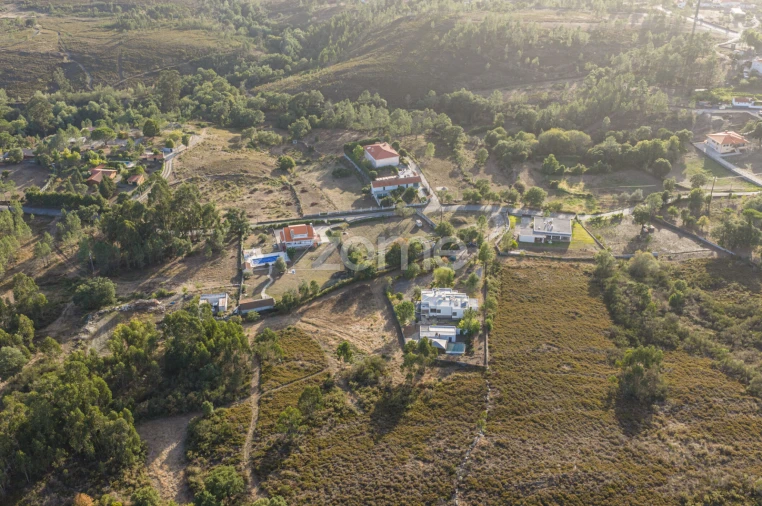 Terreno para Venda em Aguiar de Sousa Foto 6