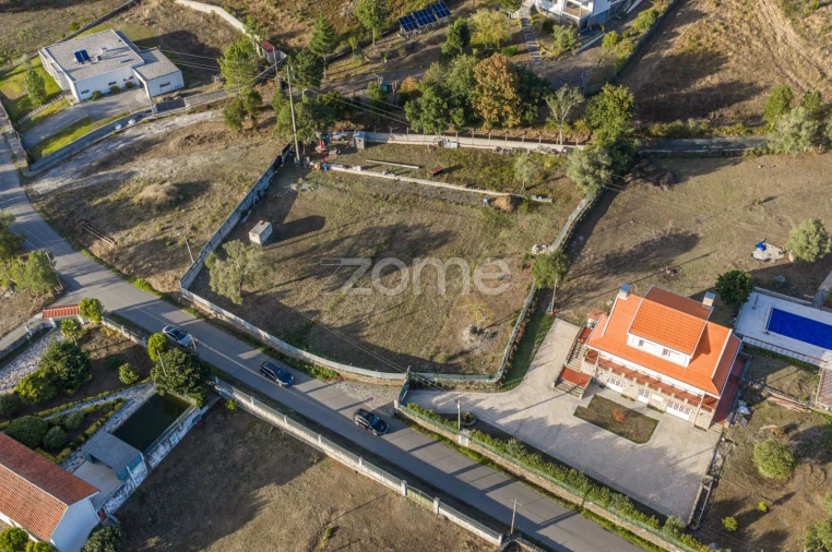 Terreno para Venda em Aguiar de Sousa Foto 8