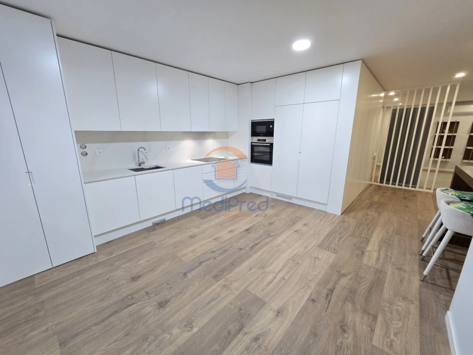 Apartamento T3 para Venda em Alverca do Ribatejo e Sobralinho Foto 10