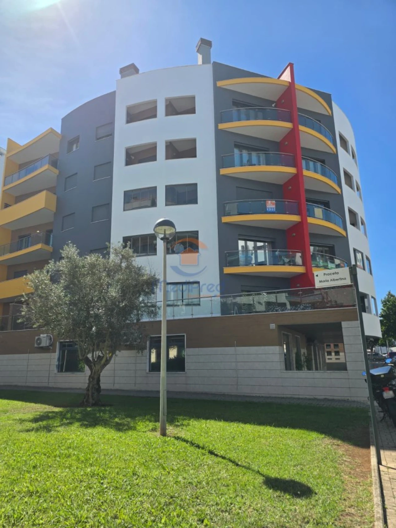Apartamento T2 para Venda em Ramada e Caneças Foto 2
