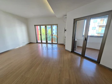 Apartamento T2 para Venda em Ramada e Caneças