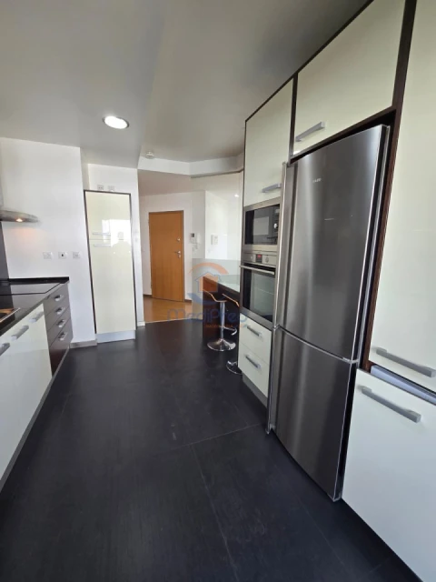 Apartamento T2 para Venda em Ramada e Caneças