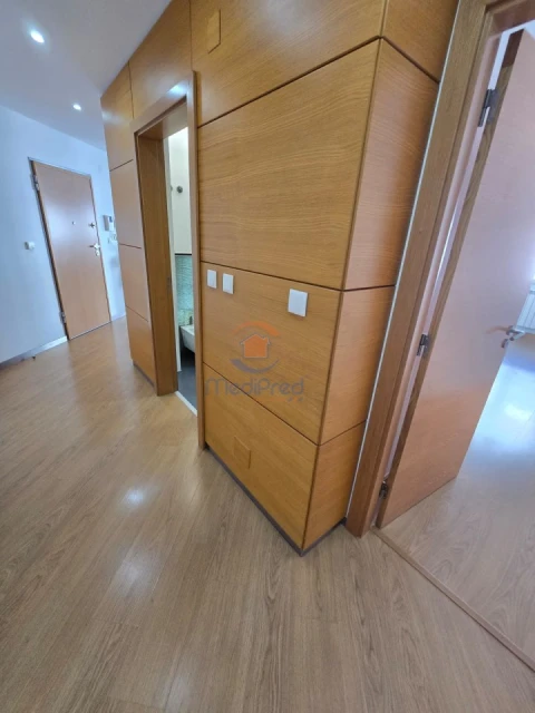 Apartamento T2 para Venda em Ramada e Caneças