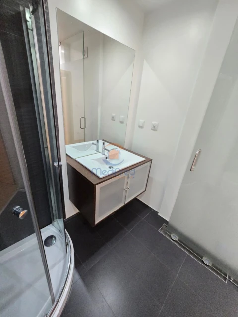 Apartamento T2 para Venda em Ramada e Caneças