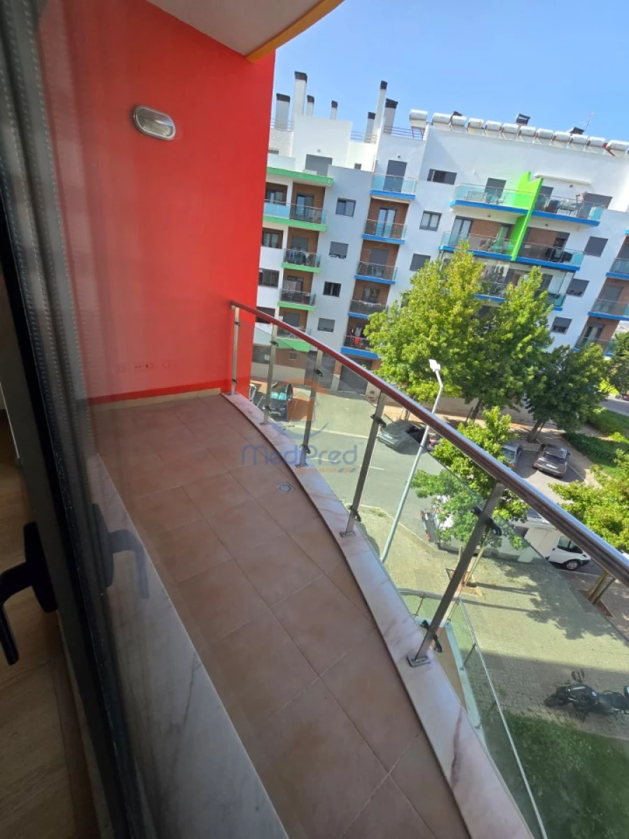 Apartamento T2 para Venda em Ramada e Caneças Foto 3
