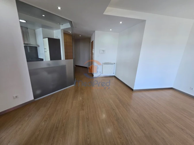 Apartamento T2 para Venda em Ramada e Caneças Foto 6