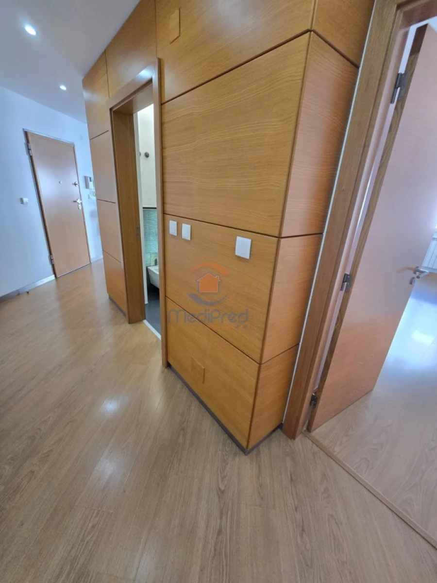Apartamento T2 para Venda em Ramada e Caneças Foto 19
