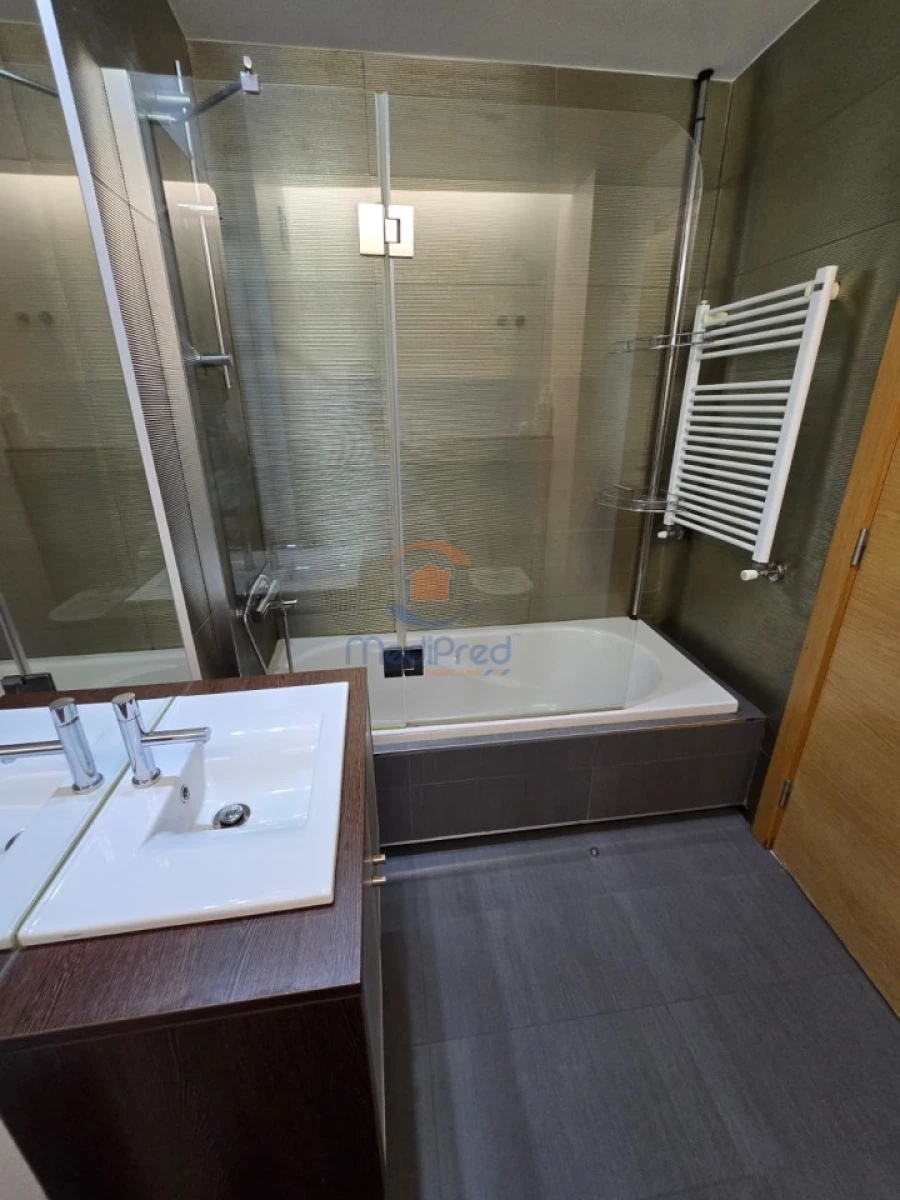 Apartamento T2 para Venda em Ramada e Caneças Foto 21