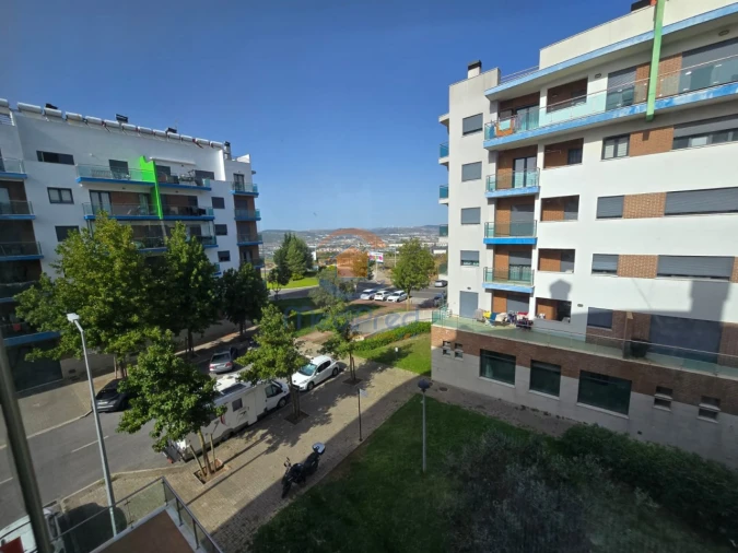 Apartamento T2 para Venda em Ramada e Caneças Foto 32